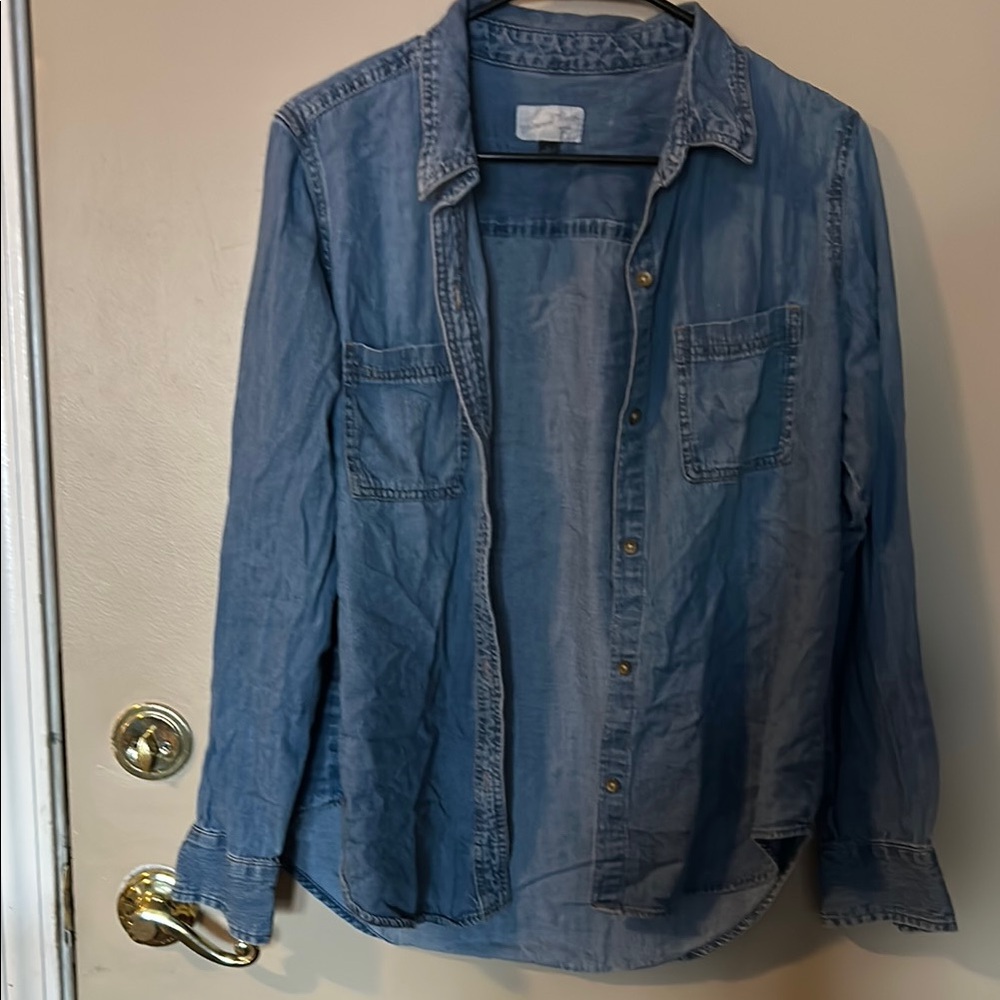 Universal Thread Blue Casual Button Down Shirt